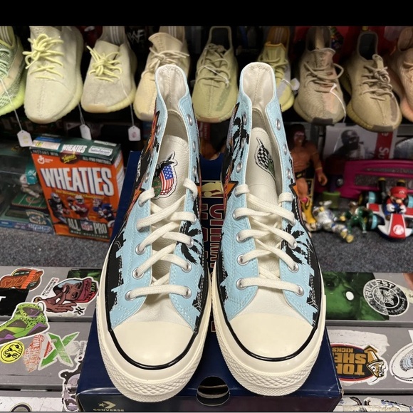 Converse Chuck Taylor All Star 70 Hi - Chinatown Market NBA Los Angeles Lakers - Picture 3 of 9